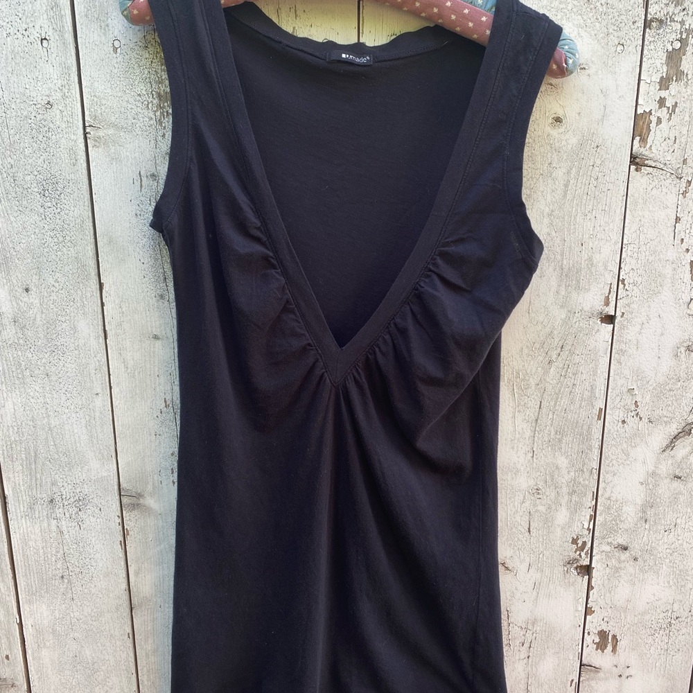 LA Made Stylish L Black Tank-top